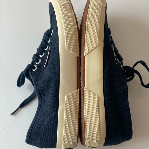 Superga 2750 Cory Classic Women's Navy Canvas Lace Up & Tie Sneakers
Shoes 9 M - Picture 8 of 8